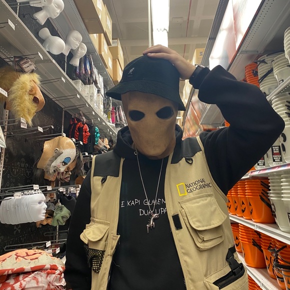 Meet your Posher, Gentian - Picture 1 of 1